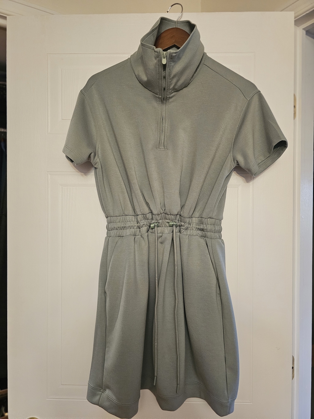 Summer Dress - Small - Picture 2 of 8